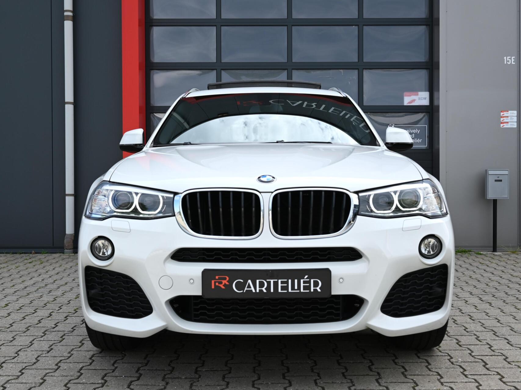 Foto van BMW X3 Sdrive20i