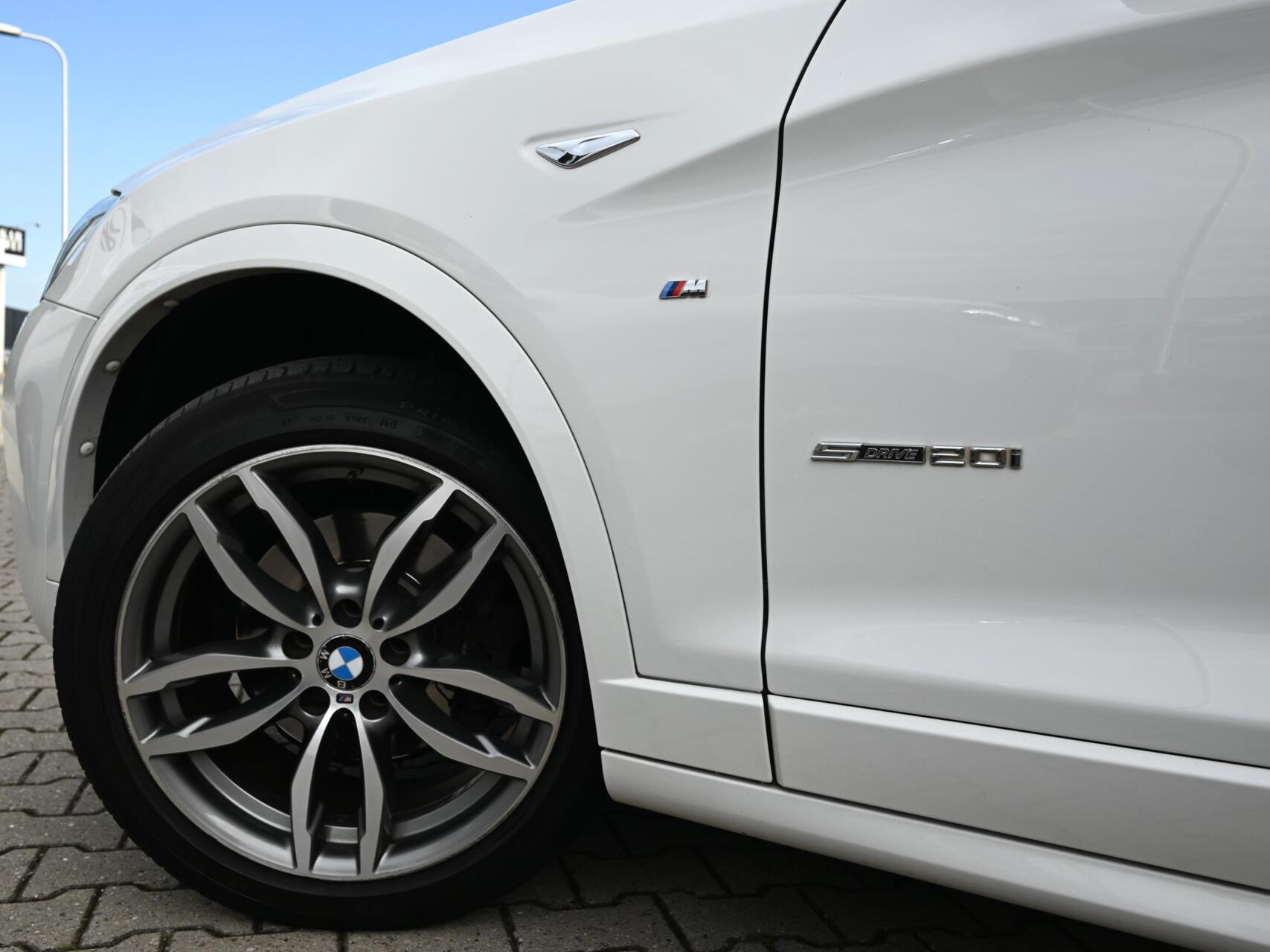 Foto van BMW X3 Sdrive20i