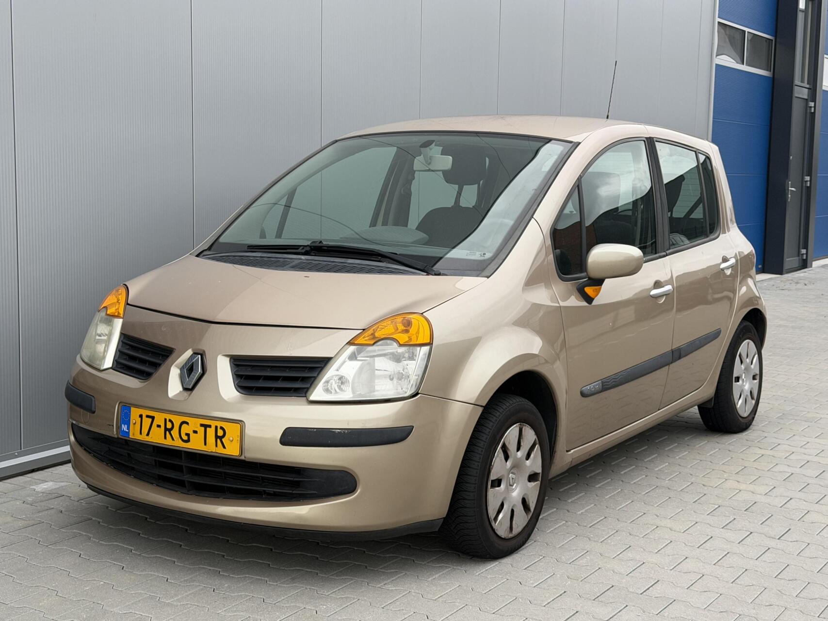 Renault Modus 1.4-16V Authentique Comfort 2005 - voorkant
