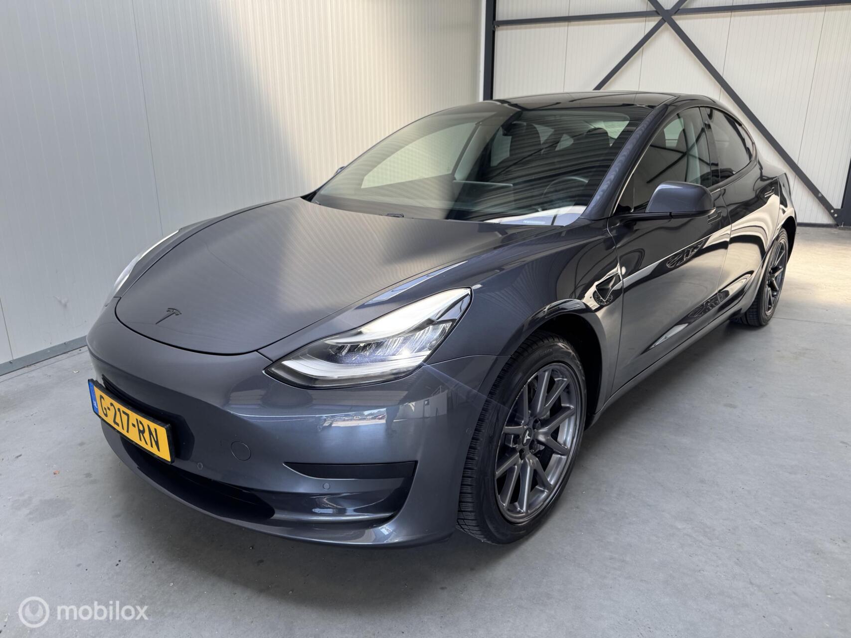 Tesla Model 3 Standard RWD Plus 60 kWh originele Trekhaak 2019 - voorkant