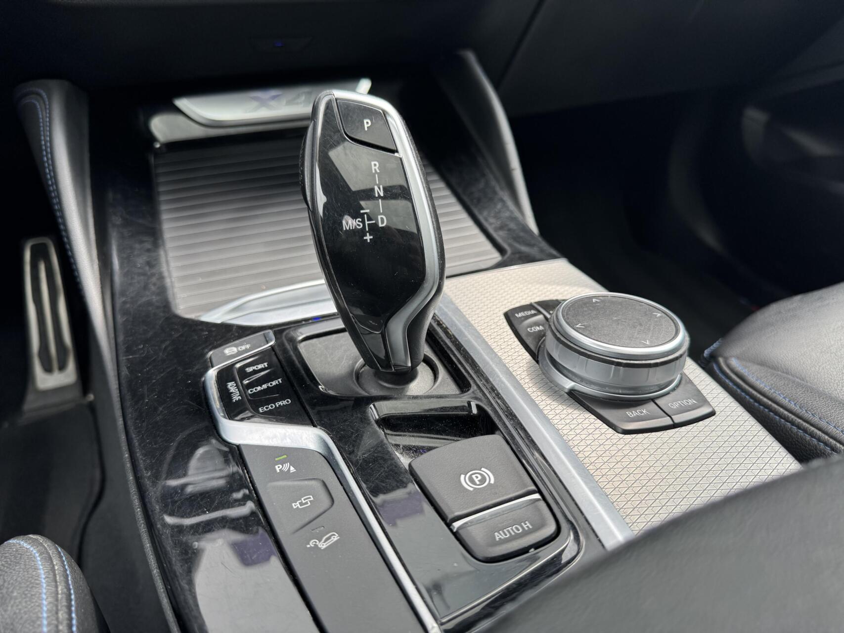 Foto van BMW X4 Xdrive30d