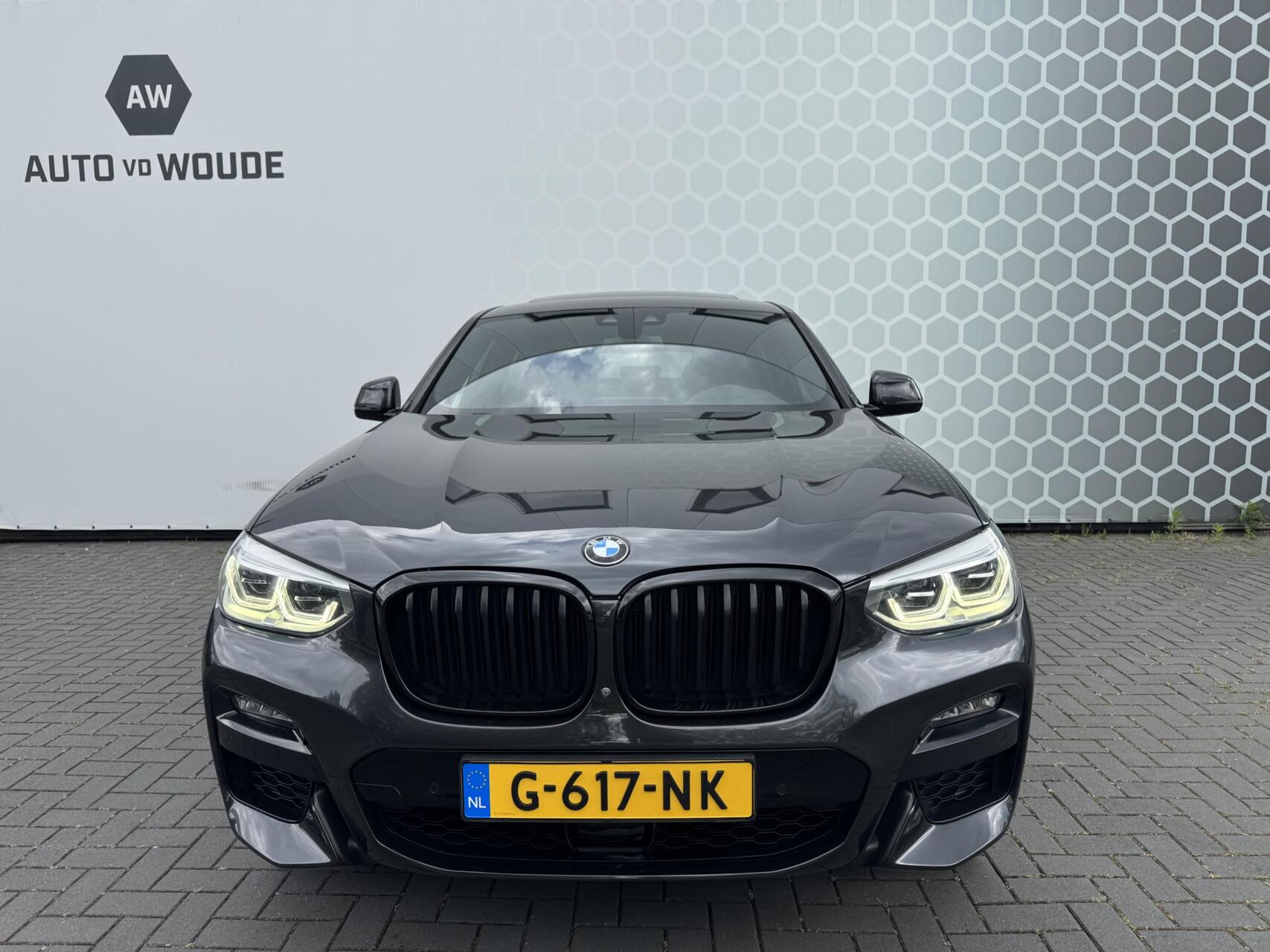 Foto van BMW X4 Xdrive30d