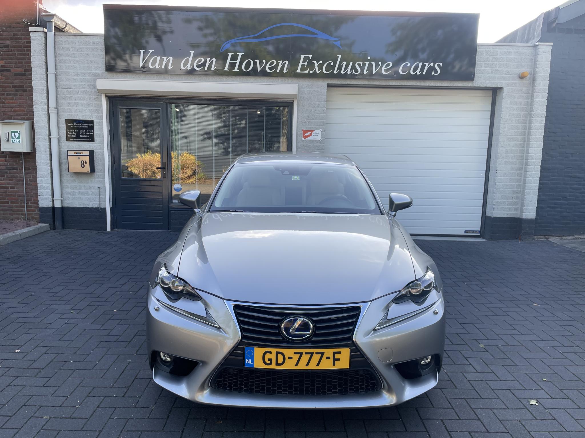 Foto van Lexus Lexus Is300h