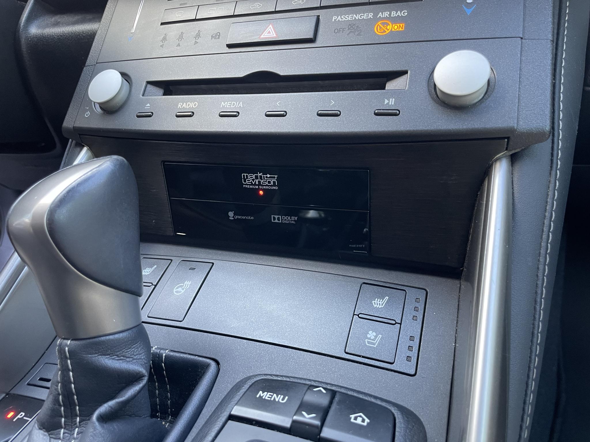 Foto van Lexus Lexus Is300h
