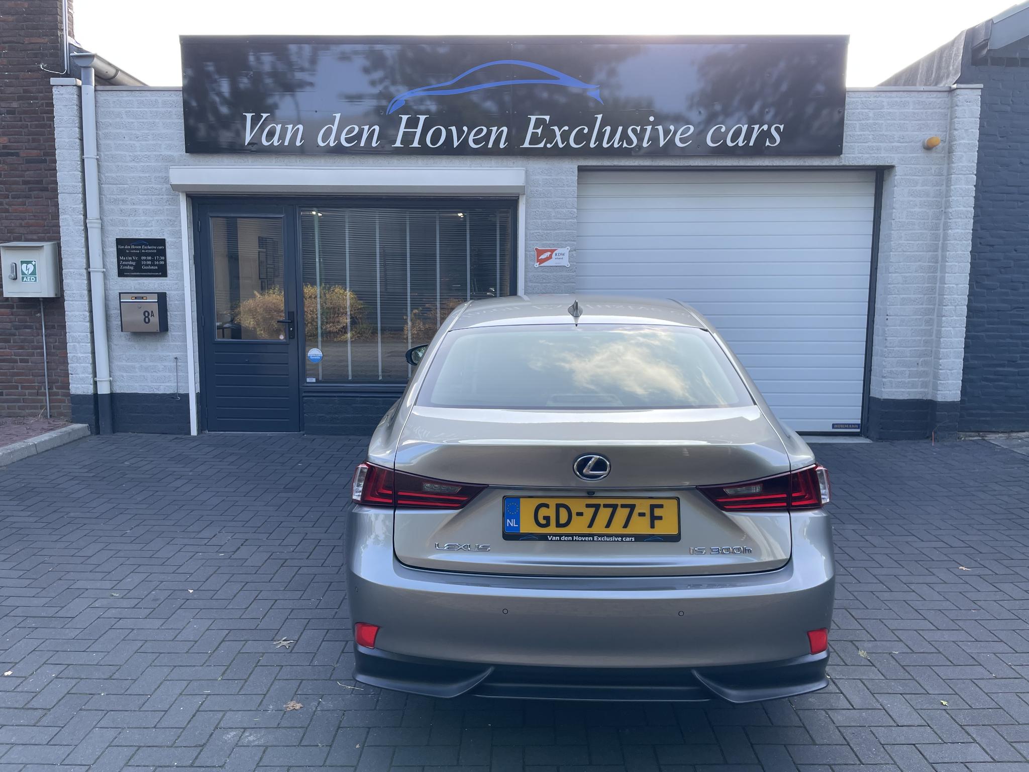 Foto van Lexus Lexus Is300h