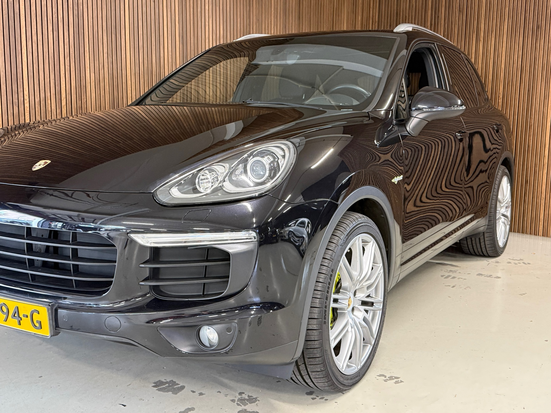 Foto van Porsche Cayenne S E-hybrid