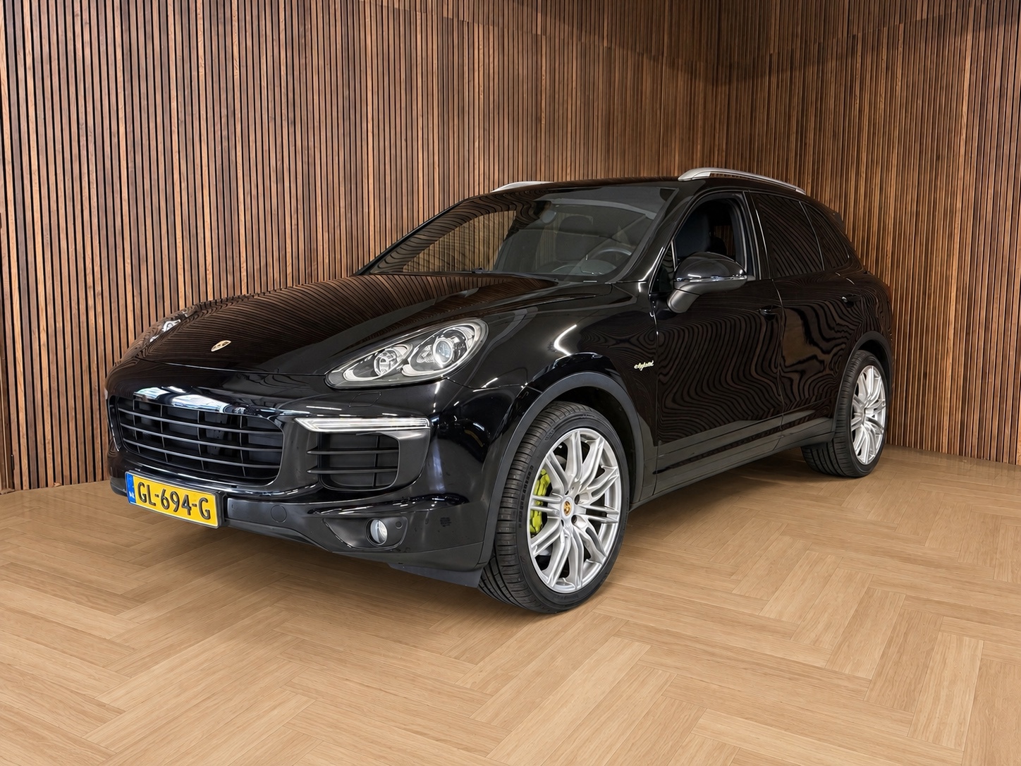 Porsche Cayenne S E-hybrid 3.0 S E-Hybrid - Pano - 21 inch - 2015 - voorkant