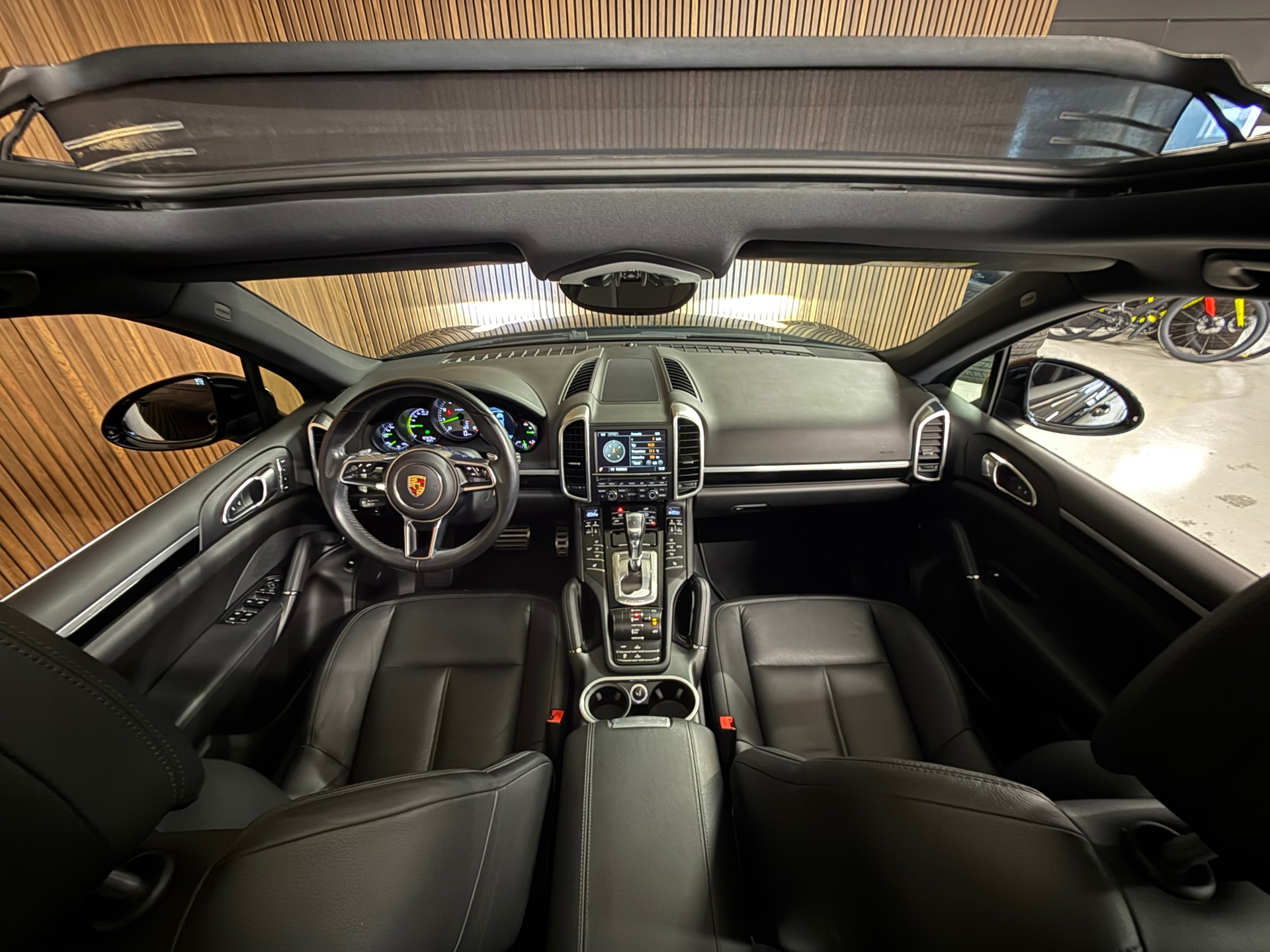 Foto van Porsche Cayenne S E-hybrid