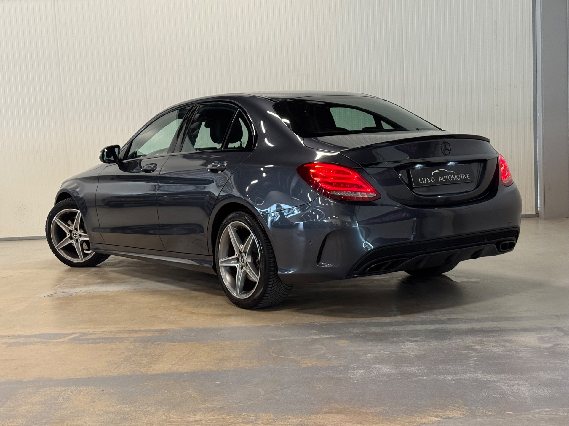 Foto van Mercedes-Benz C 200