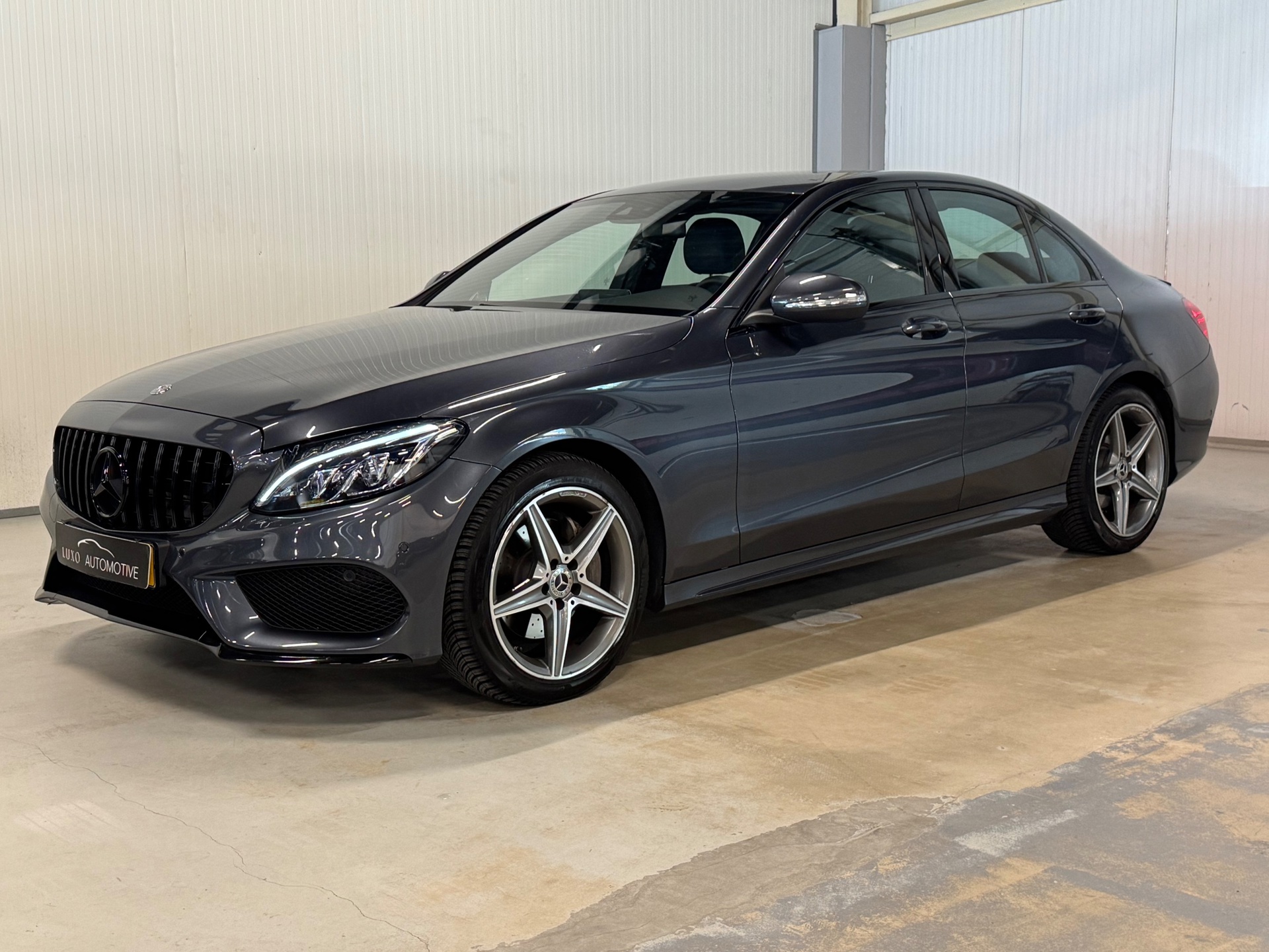 Foto van Mercedes-Benz C 200