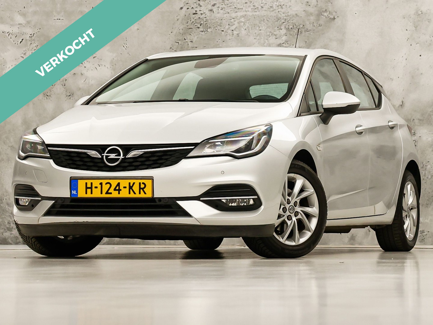 Opel Astra 1.2 Sport 2020 - voorkant
