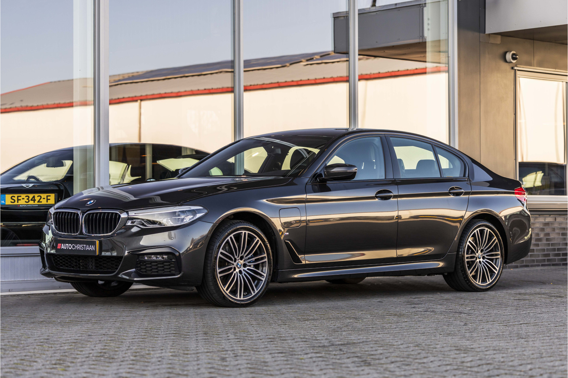 Foto van BMW 530e Iperformance