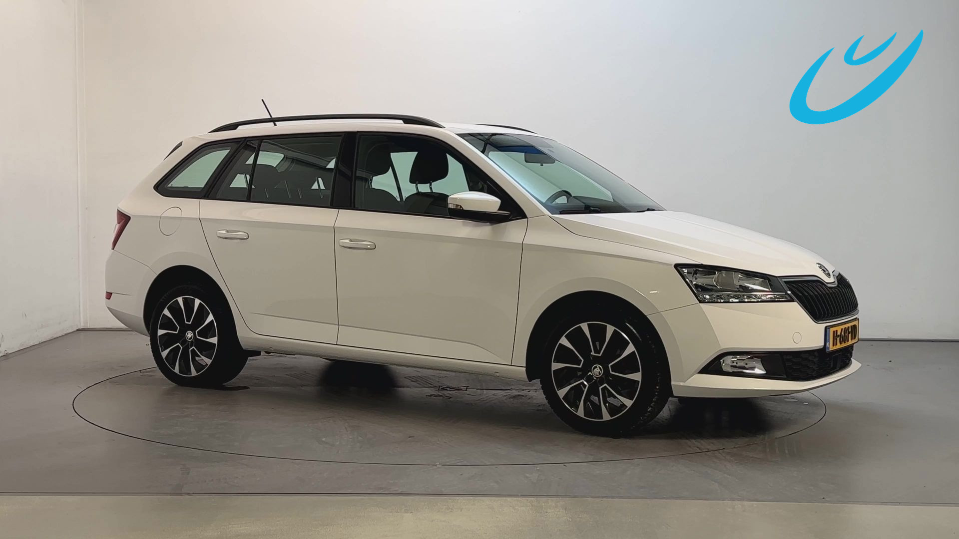Skoda Fabia 1.0 TSI Business Edition App-Connect Parkeersensoren Airco Trekhaak 2020 - voorkant