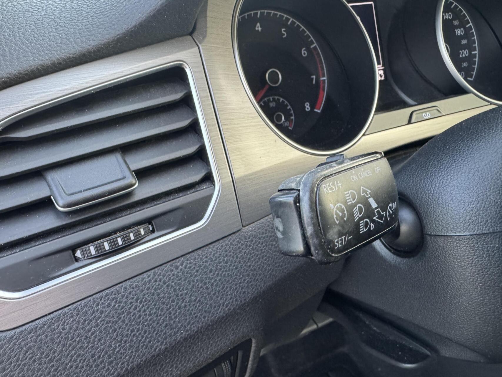 Foto van Volkswagen Golf Sportsvan