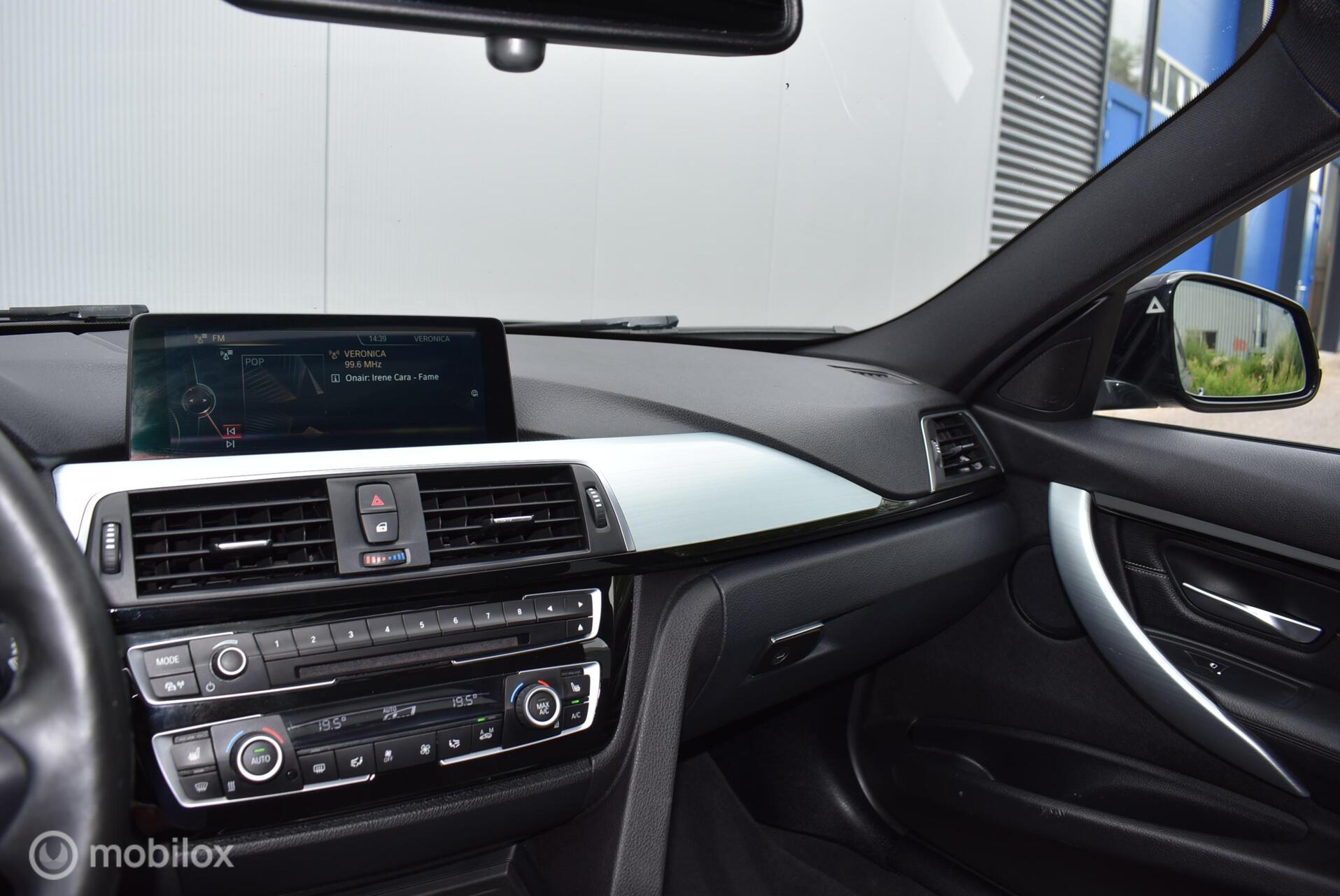 Foto van BMW 320i