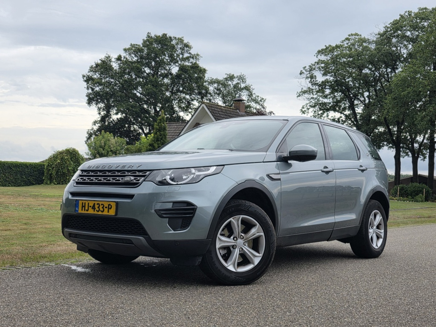 Land Rover Discovery Sport 2.0 TD4 SE 7p. 2015 - voorkant
