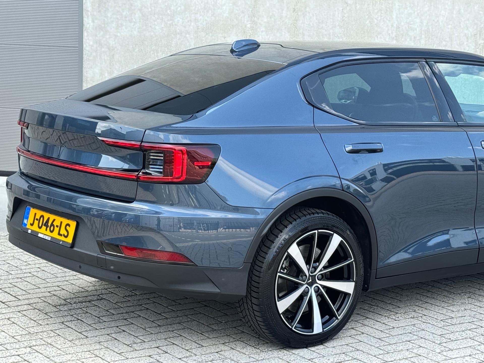 Foto van Polestar 2
