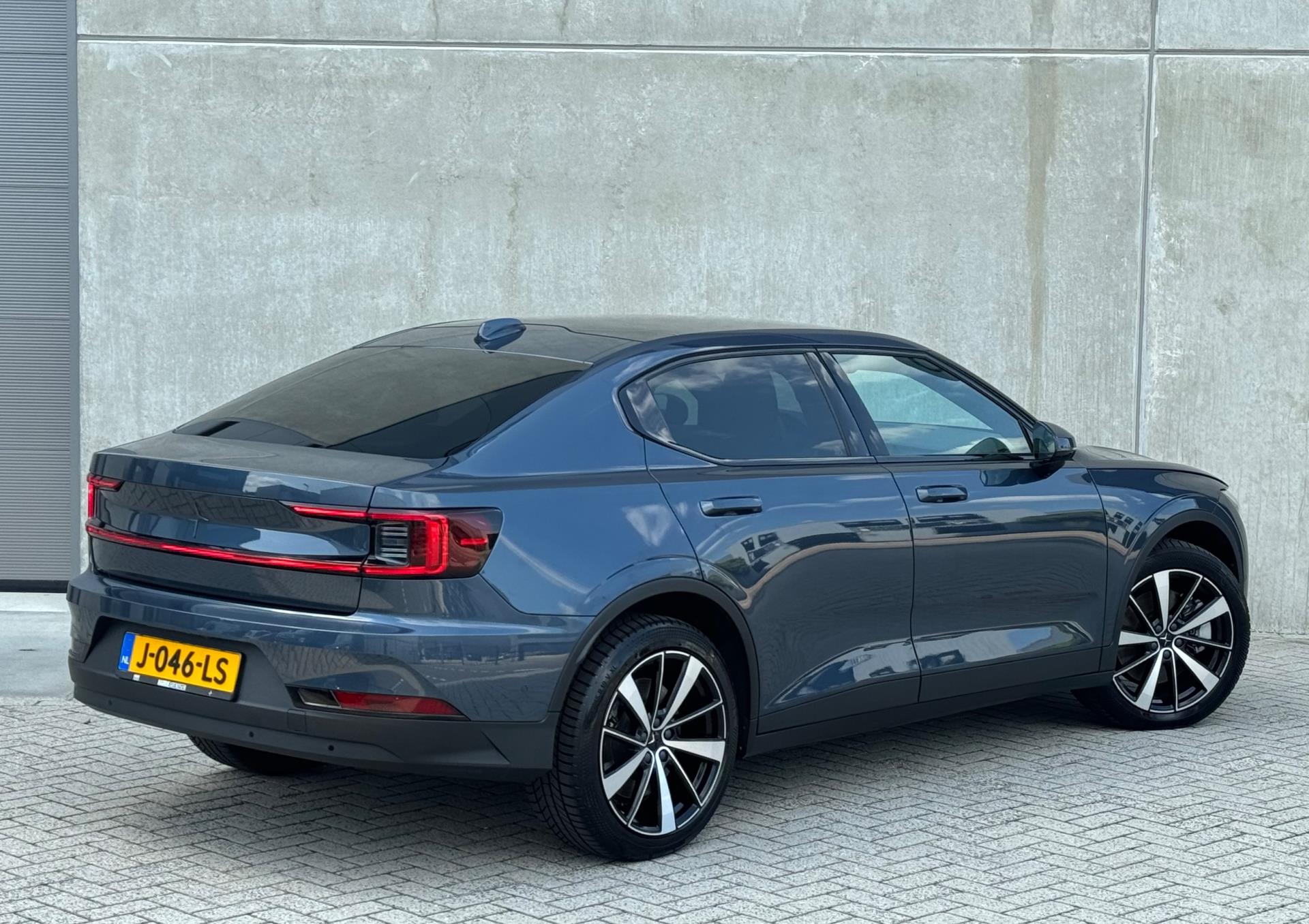 Foto van Polestar 2