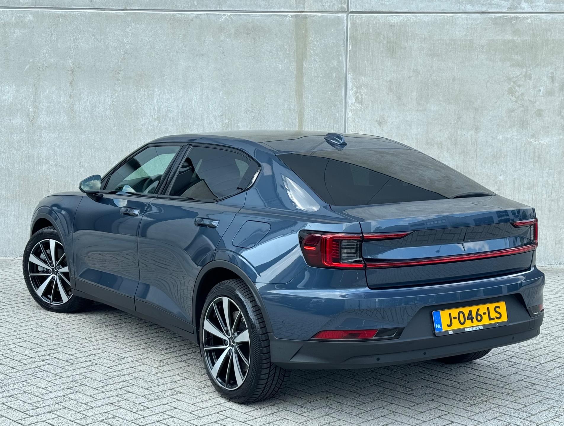 Foto van Polestar 2