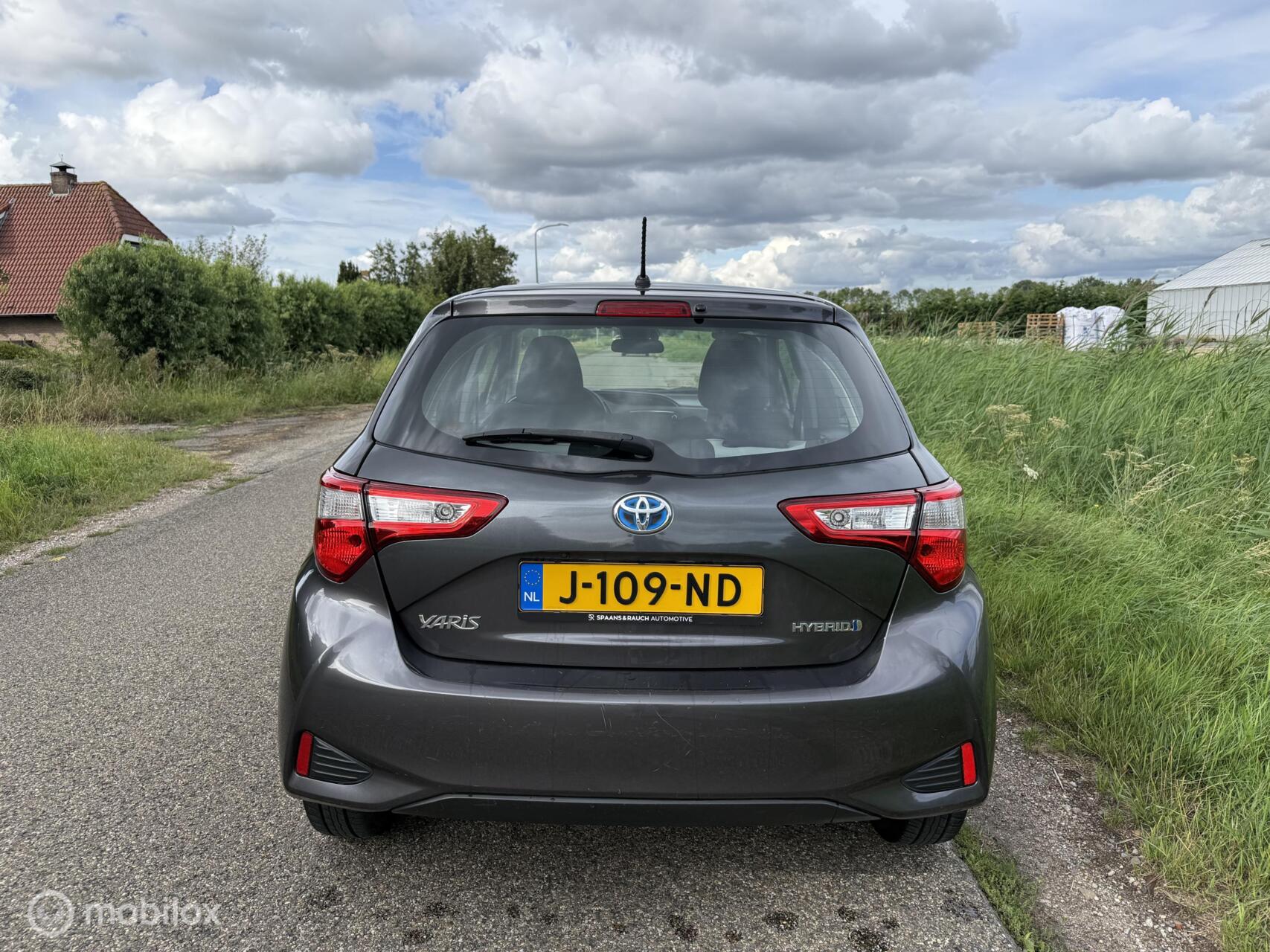 Foto van Toyota Toyota Yaris Hybrid