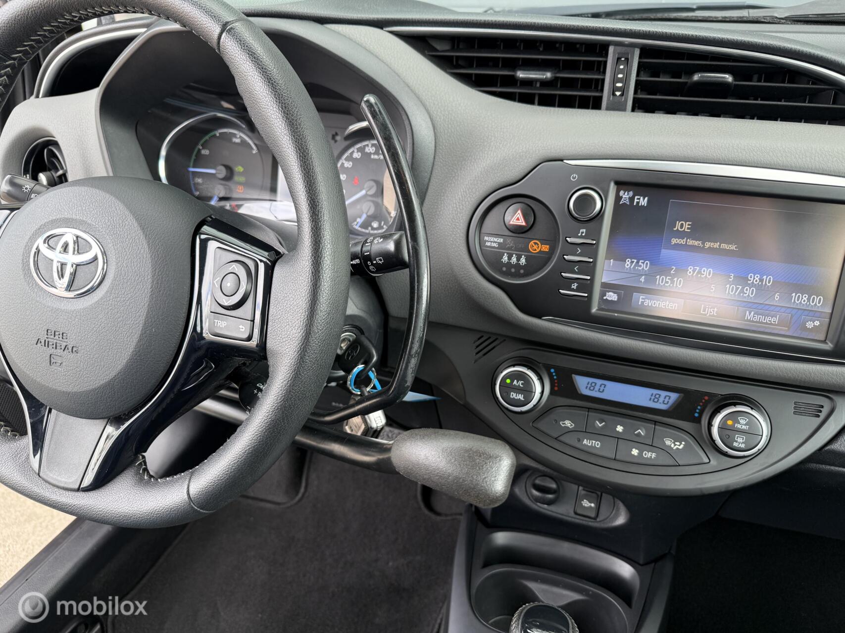 Foto van Toyota Toyota Yaris Hybrid