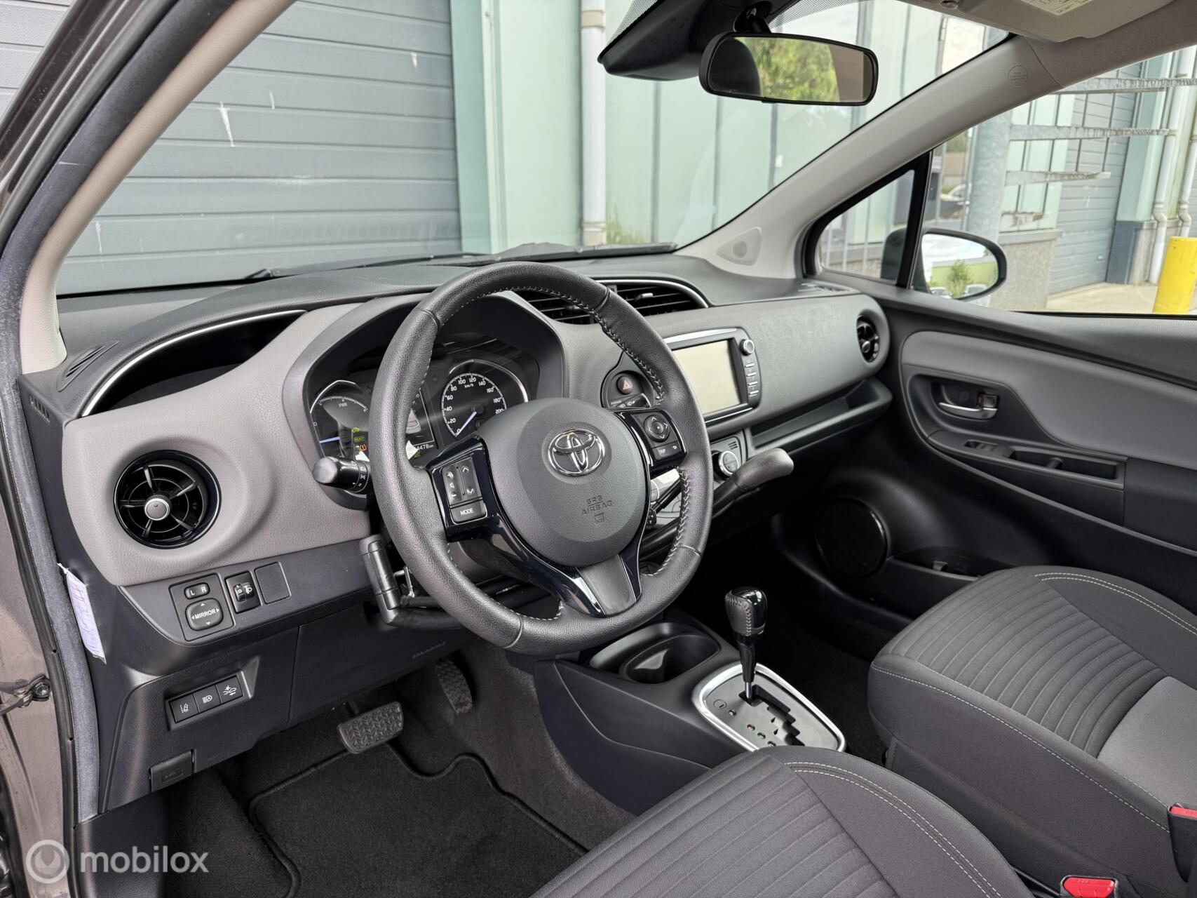 Foto van Toyota Toyota Yaris Hybrid