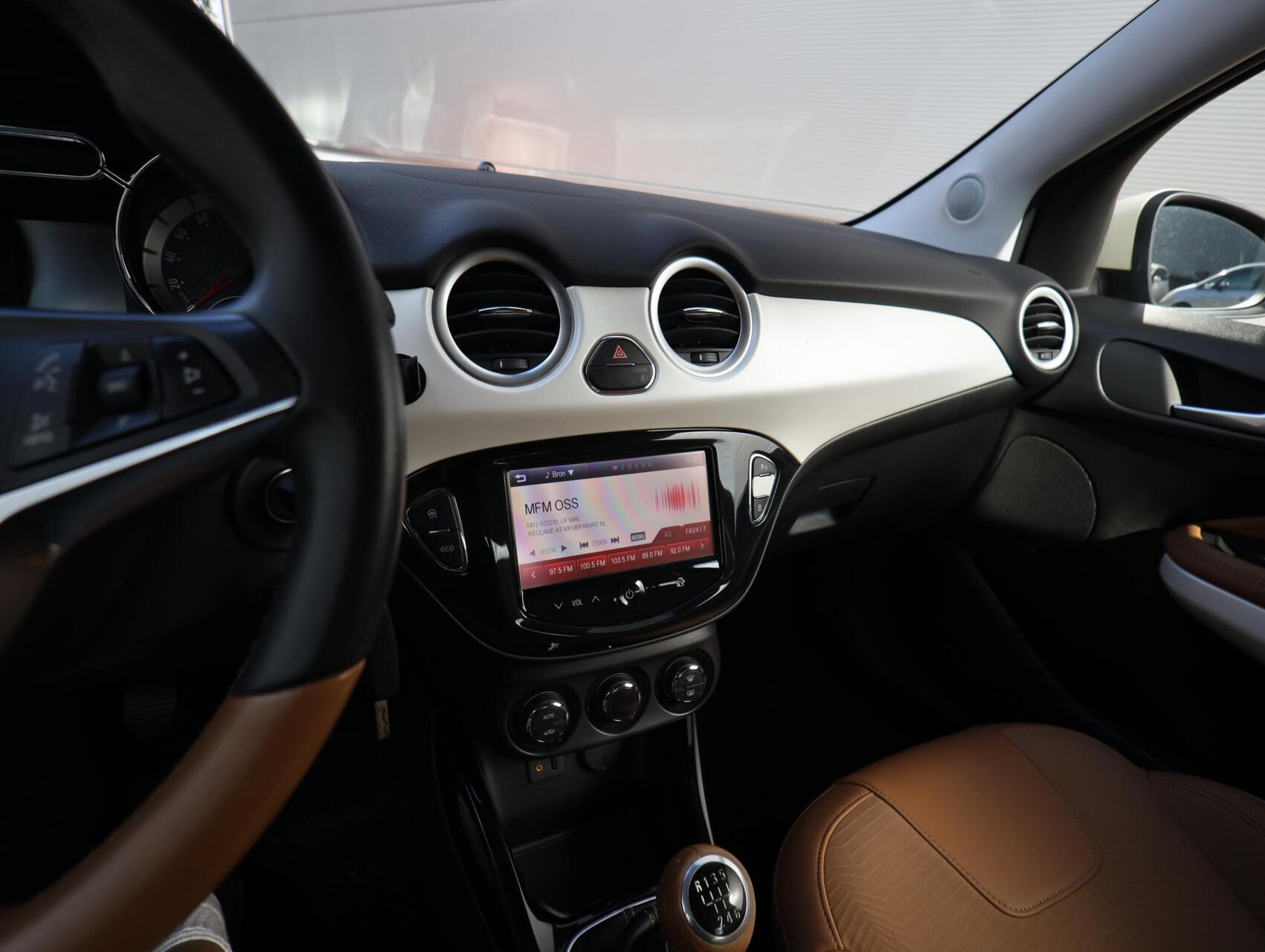 Foto van Opel Adam