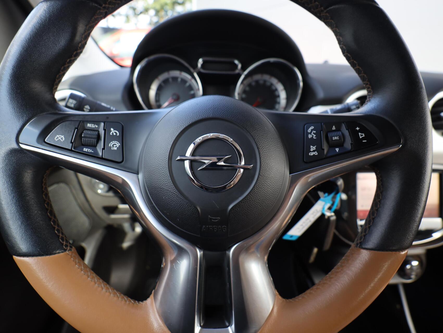 Foto van Opel Adam