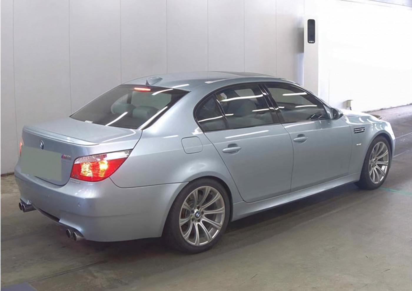 BMW M5 M5 - M3 - M6 import! Yongtimer 2005 - voorkant