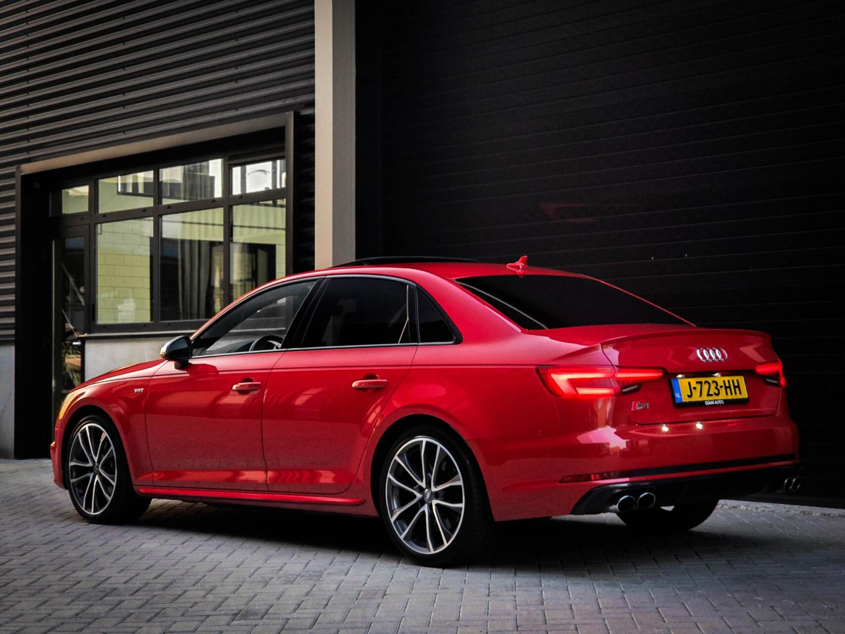 Foto van Audi S4 Limousine