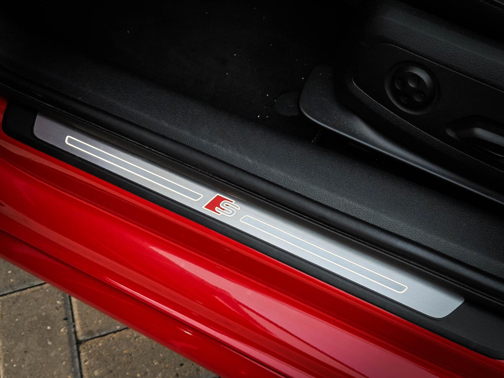 Foto van Audi S4 Limousine