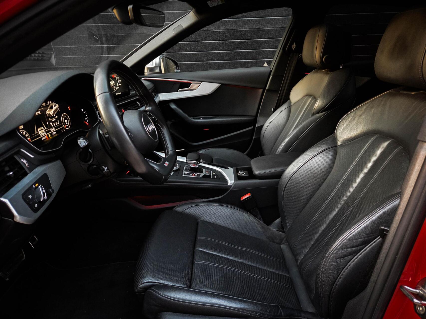 Foto van Audi S4 Limousine