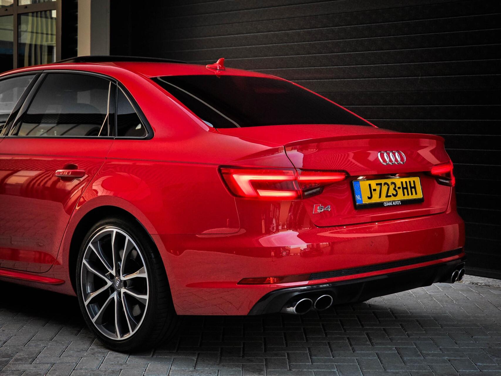 Foto van Audi S4 Limousine