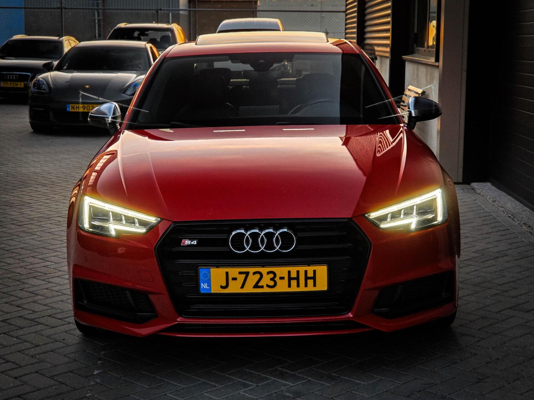 Foto van Audi S4 Limousine