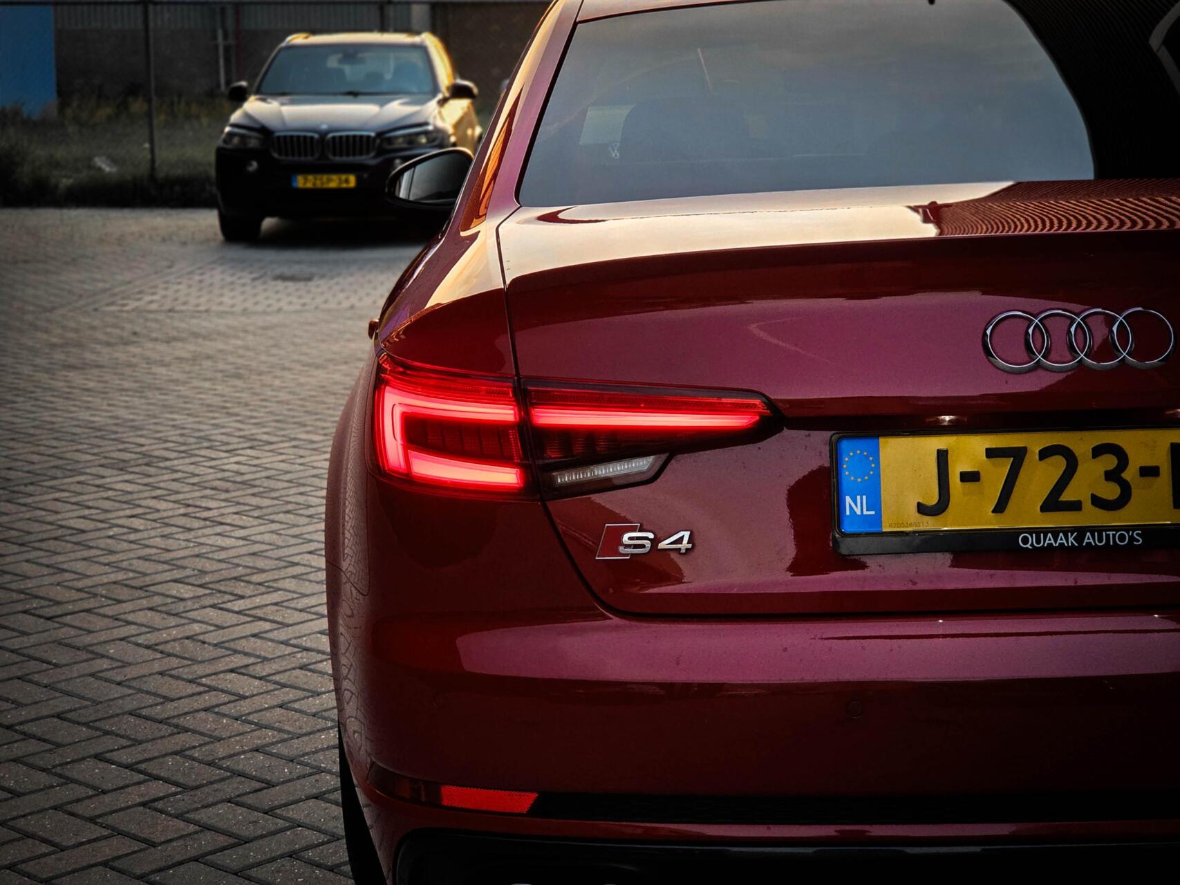 Foto van Audi S4 Limousine