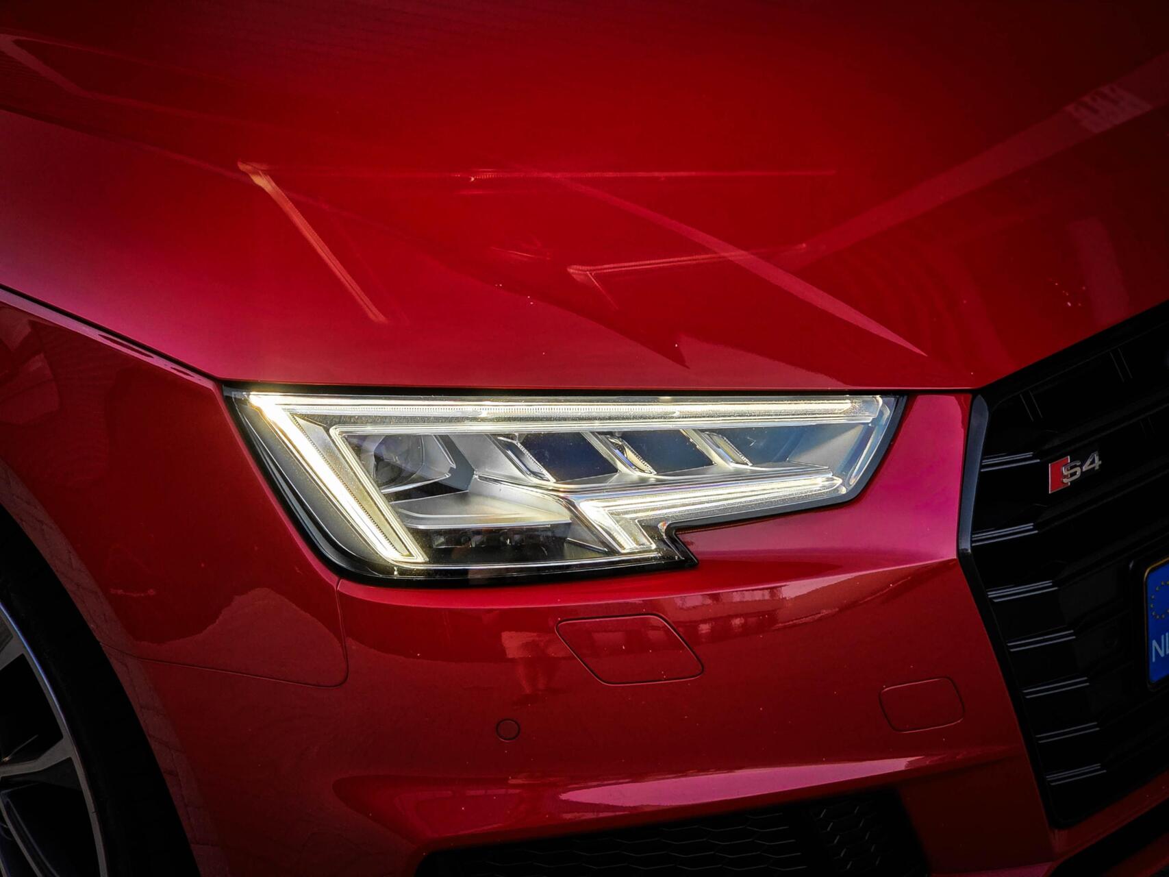 Foto van Audi S4 Limousine