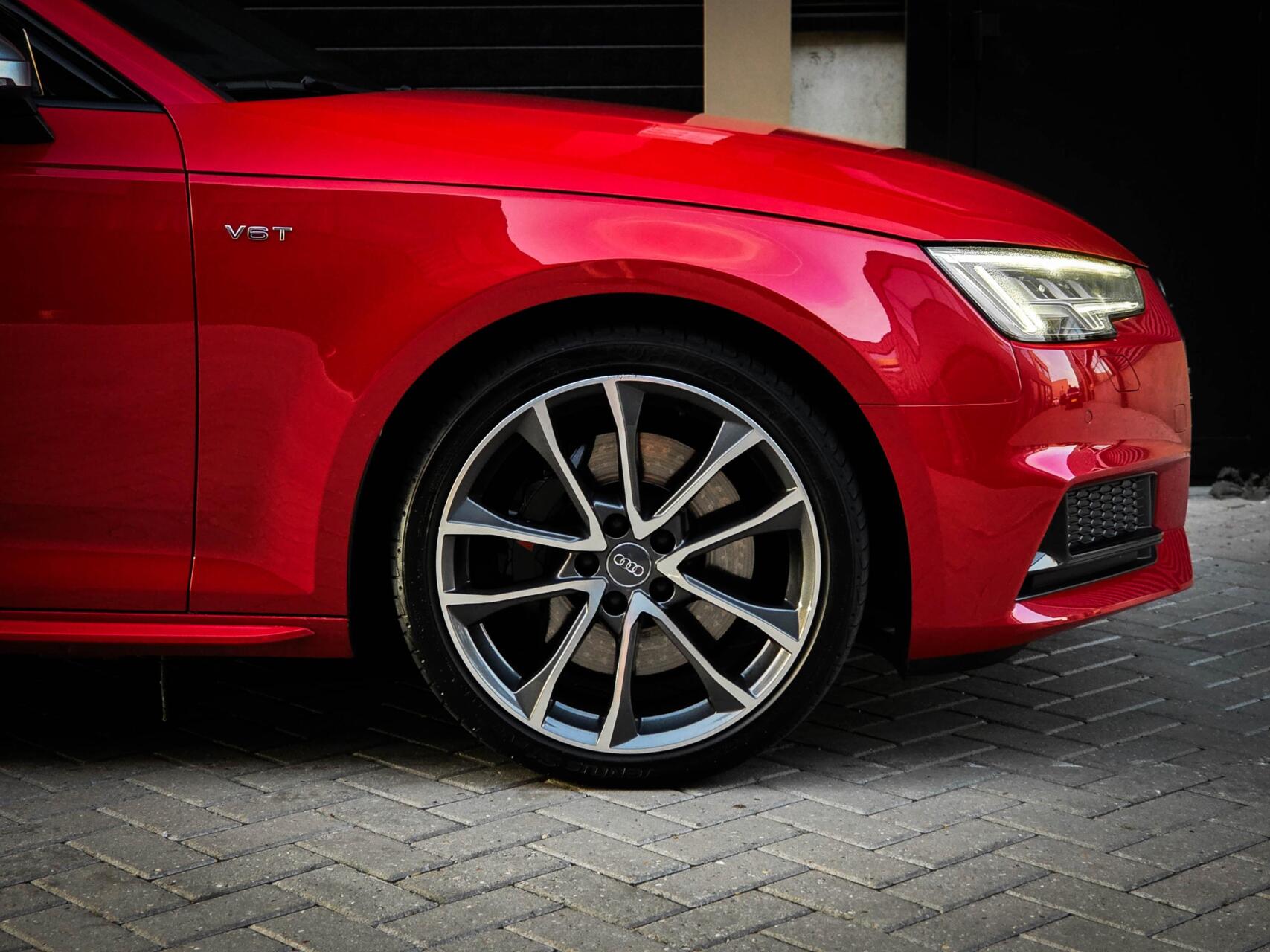 Foto van Audi S4 Limousine