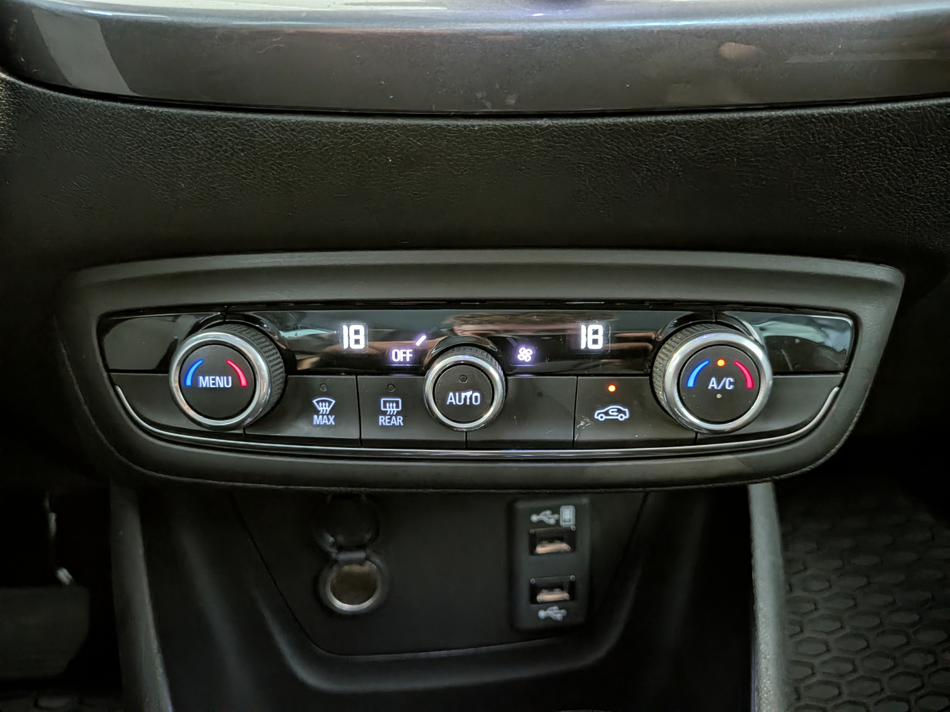 Foto van Opel Crossland X
