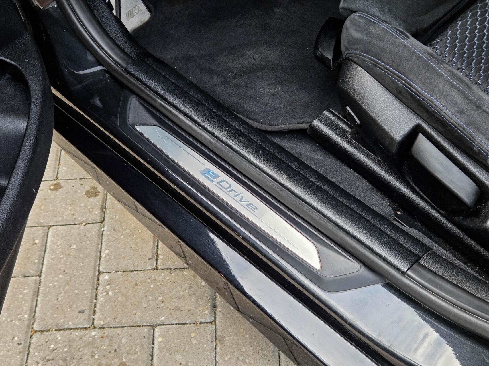 Foto van BMW 330e