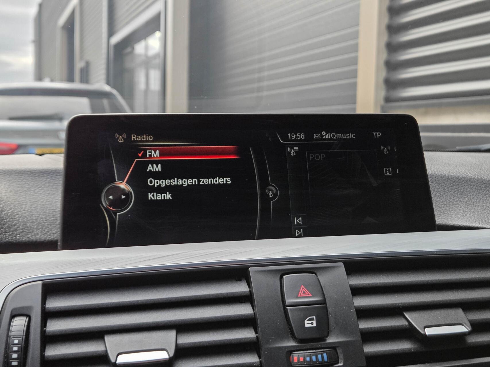 Foto van BMW 330e