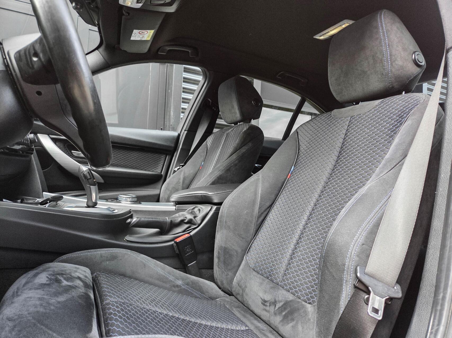 Foto van BMW 330e