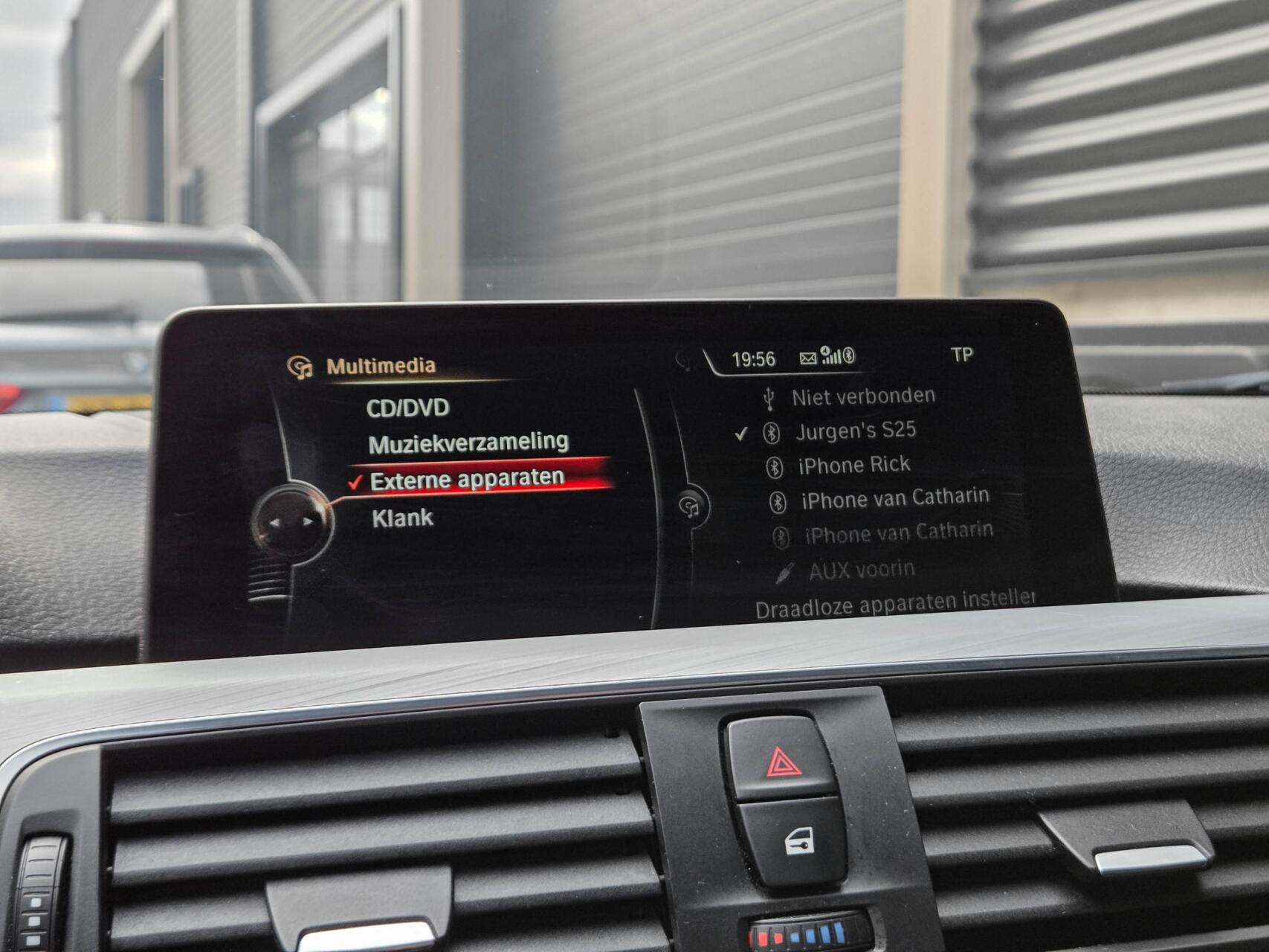 Foto van BMW 330e
