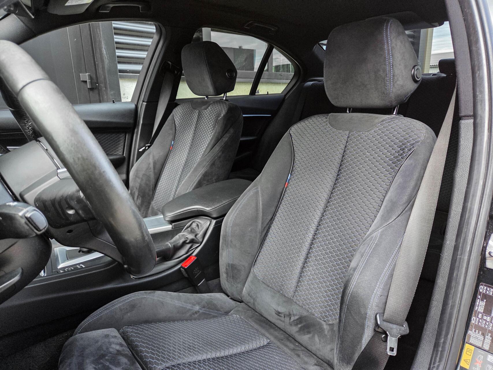 Foto van BMW 330e