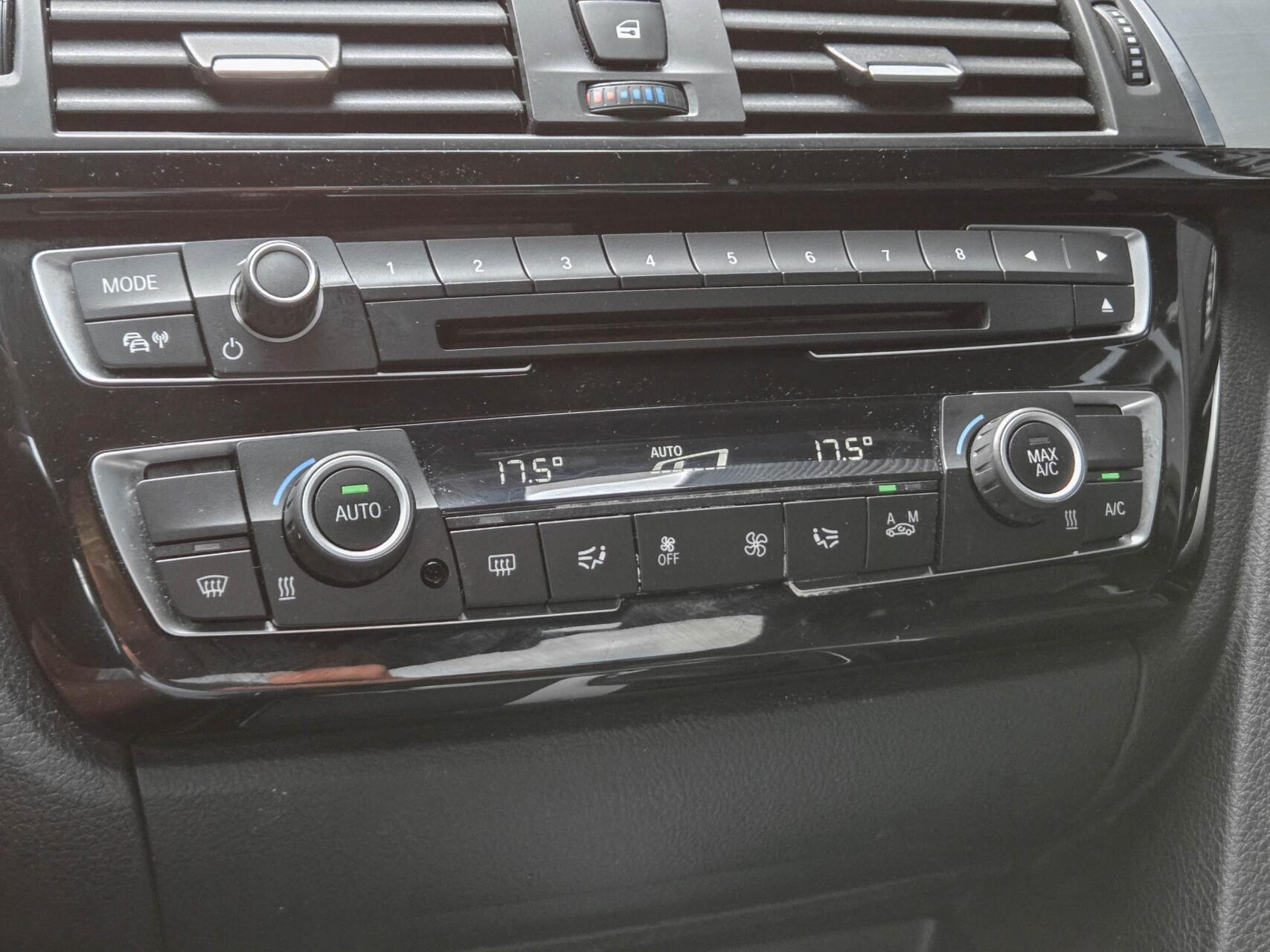 Foto van BMW 330e