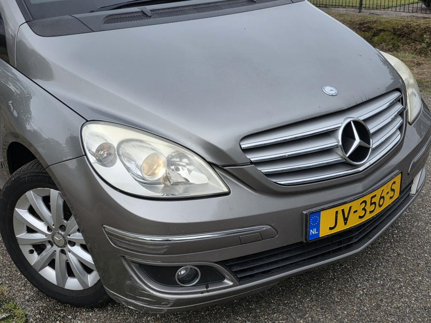 Foto van Mercedes-Benz B 200