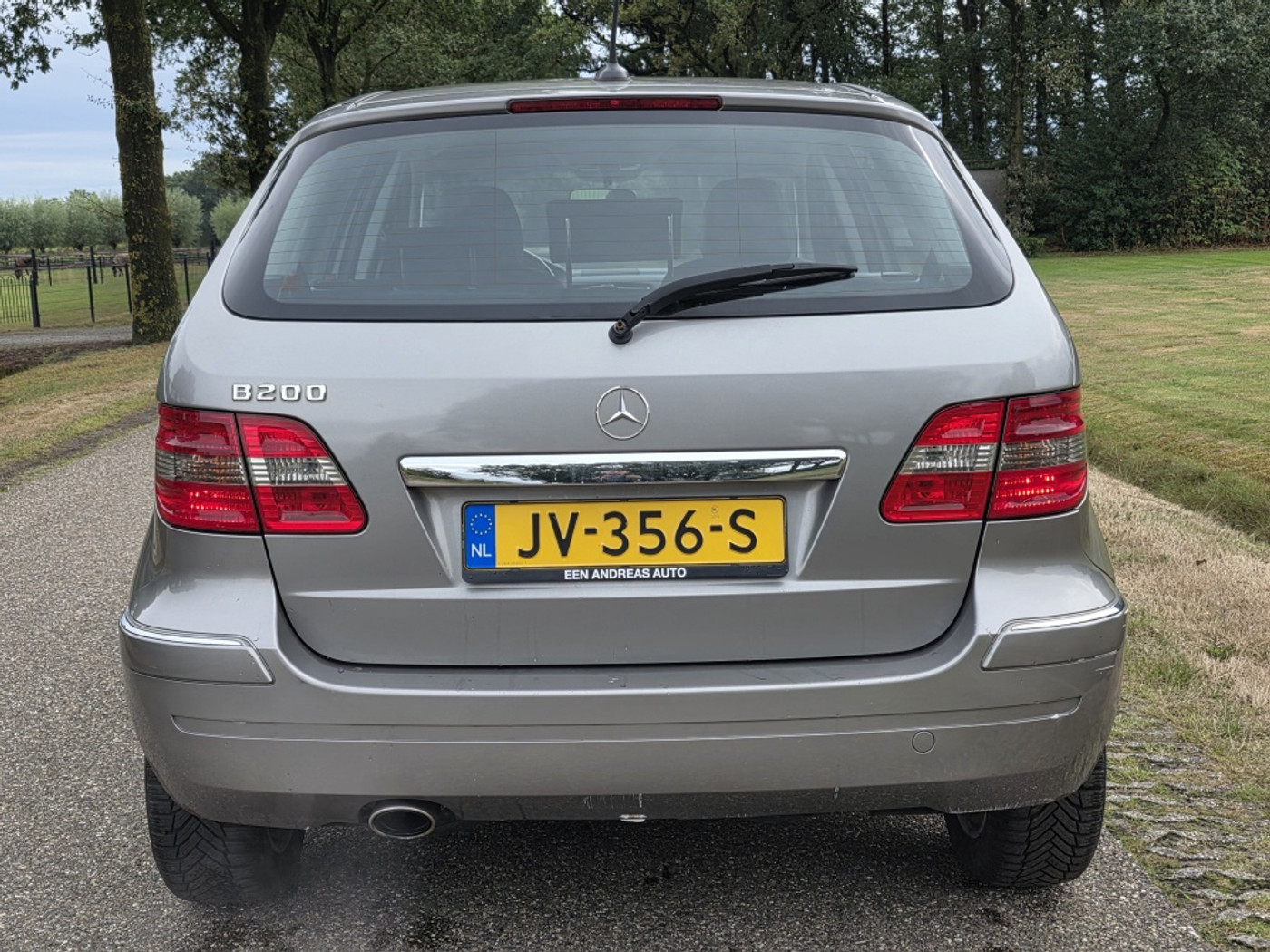 Foto van Mercedes-Benz B 200