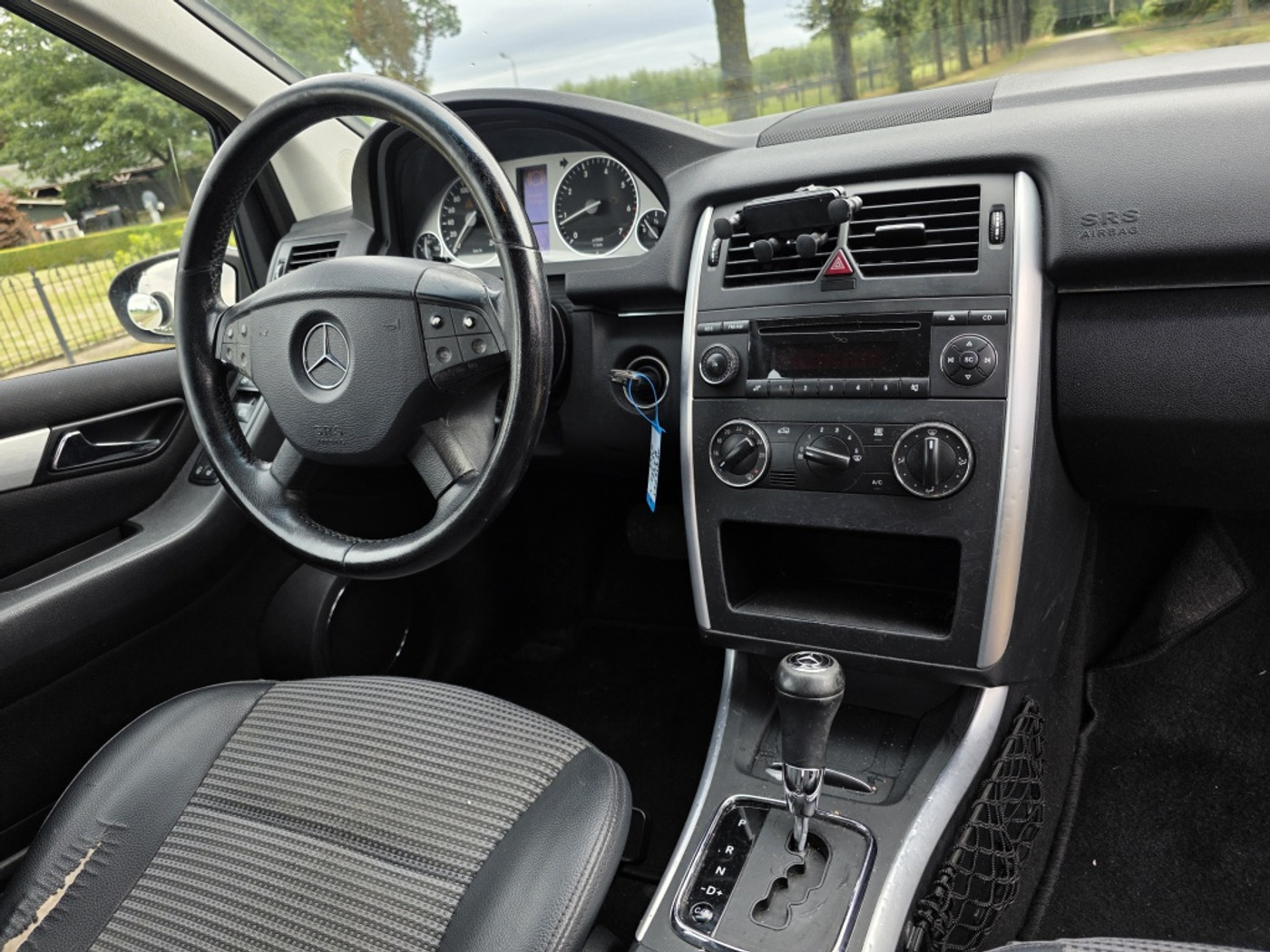 Foto van Mercedes-Benz B 200