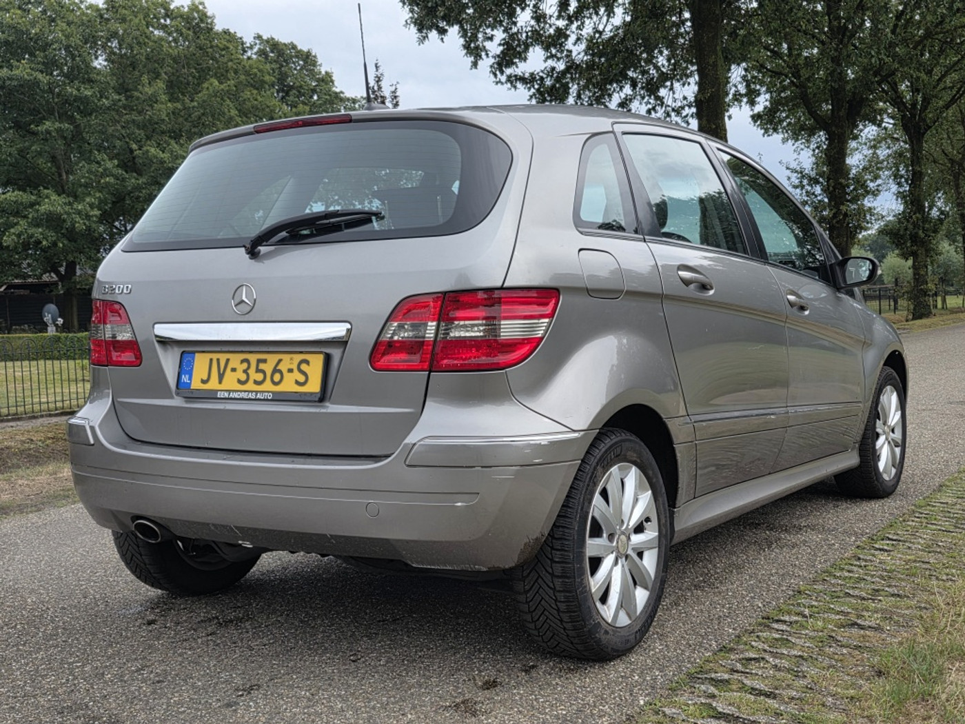 Foto van Mercedes-Benz B 200