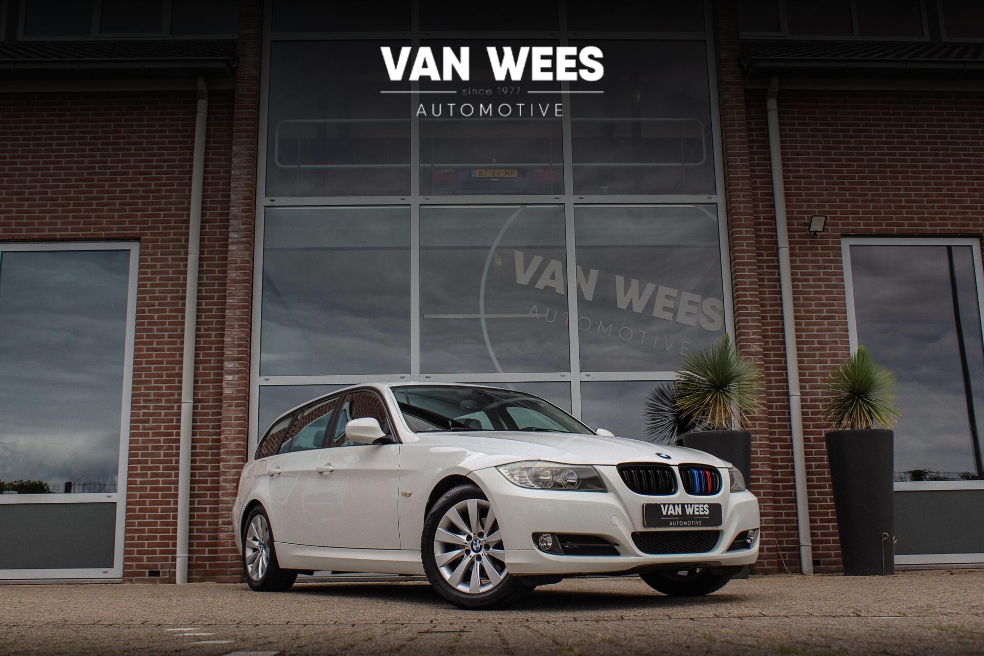 BMW 3er Reihe 318i Executive | Facelift | Cruise control | Comfort Package | Climate control | PDC achter | Regensensor | Radio Professional | 17 inch | Stuurwiel multifunctioneel 2009 - voorkant