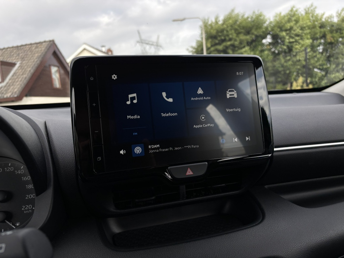 Foto van Mazda Mazda2 Hybrid